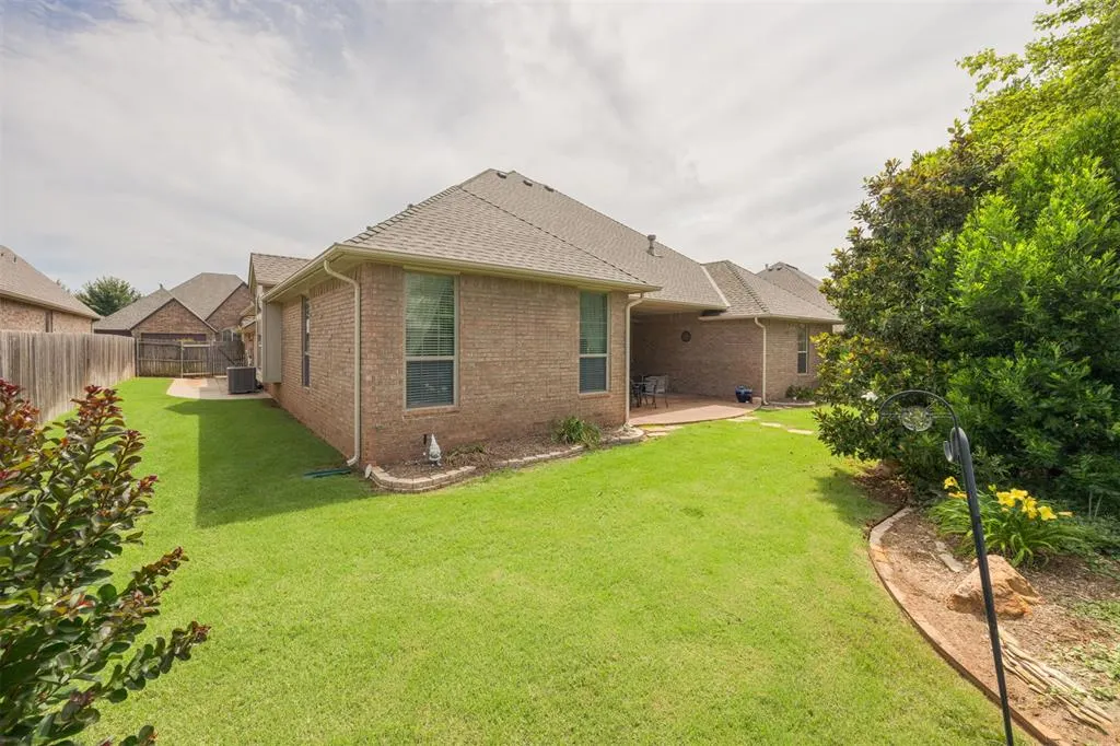 Photo 44 — 5509 NW 120th Street, Oklahoma City, OK 73162