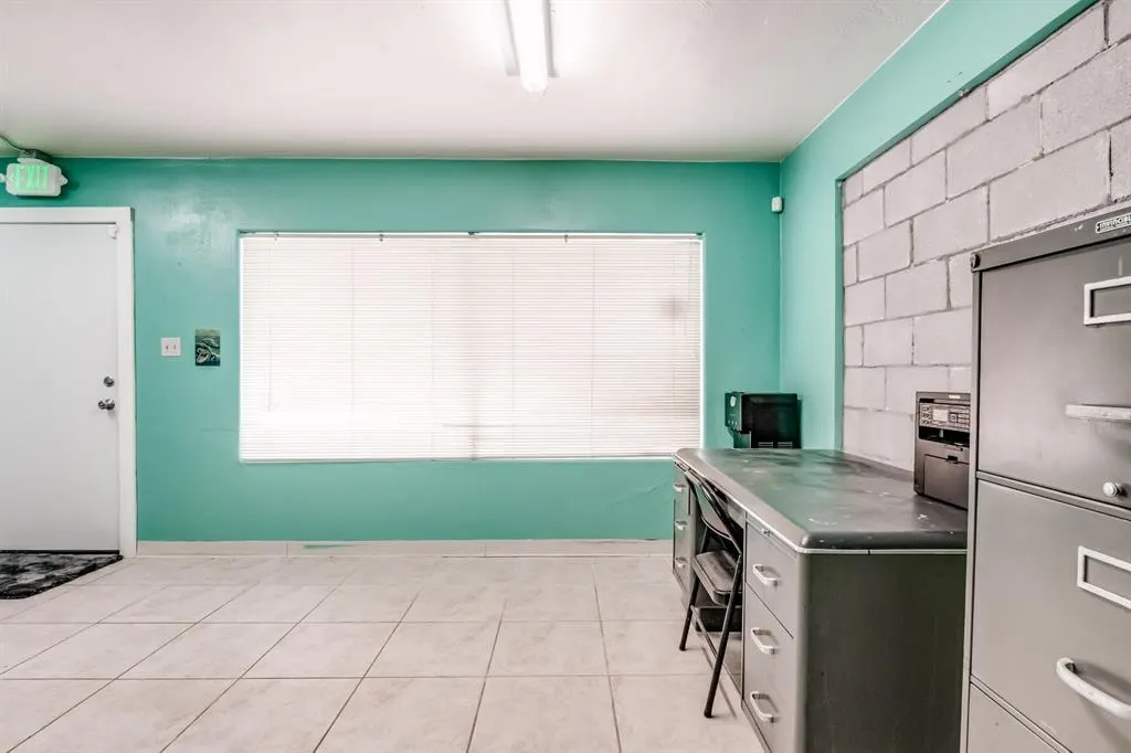 Photo 47 — 402 W Highland Street, Tecumseh, OK 74873