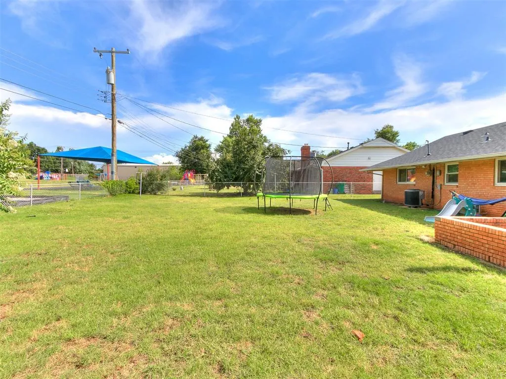 Photo 37 — 5906 N Shawnee Avenue, Oklahoma City, OK 73112