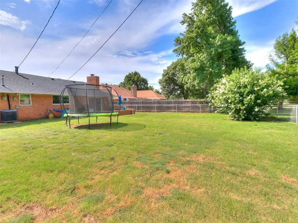 Photo 39 — 5906 N Shawnee Avenue, Oklahoma City, OK 73112