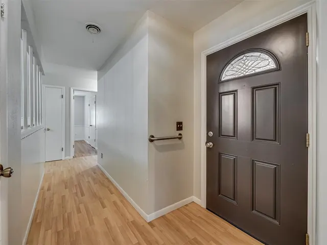Photo 5 — 5936 N Ione Drive, Oklahoma City, OK 73122