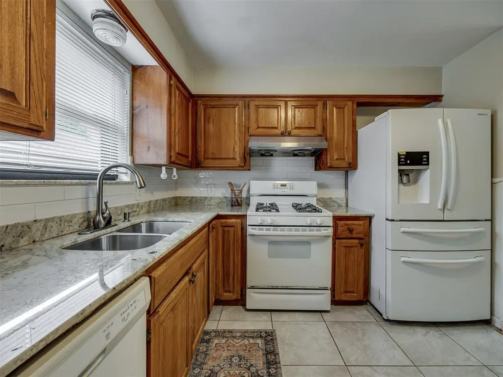 Photo 13 — 5936 N Ione Drive, Oklahoma City, OK 73122