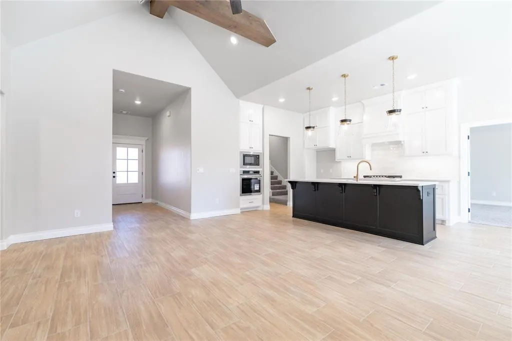Photo 10 — 3906 Lleyton Drive, Norman, OK 73072