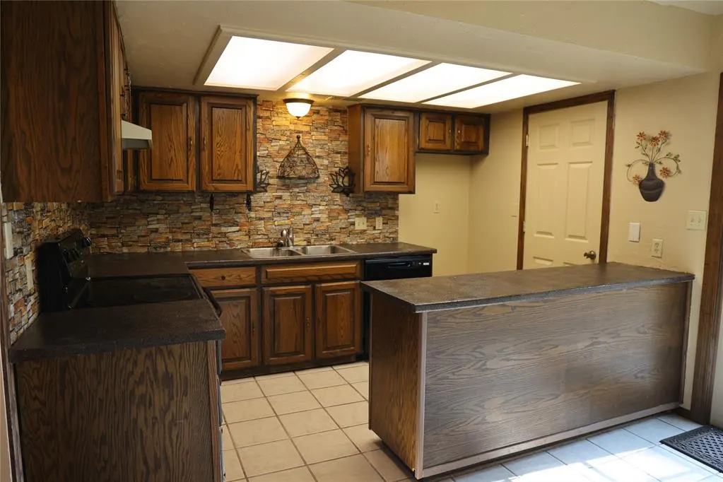 Photo 8 — 3823 N Harvard Avenue 12, Oklahoma City, OK 73122