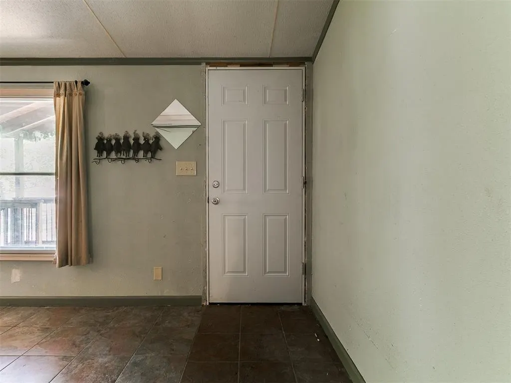 Photo 9 — 410 W Main Street, Tecumseh, OK 74873