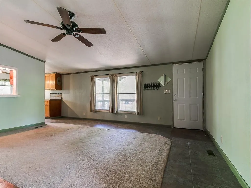 Photo 12 — 410 W Main Street, Tecumseh, OK 74873