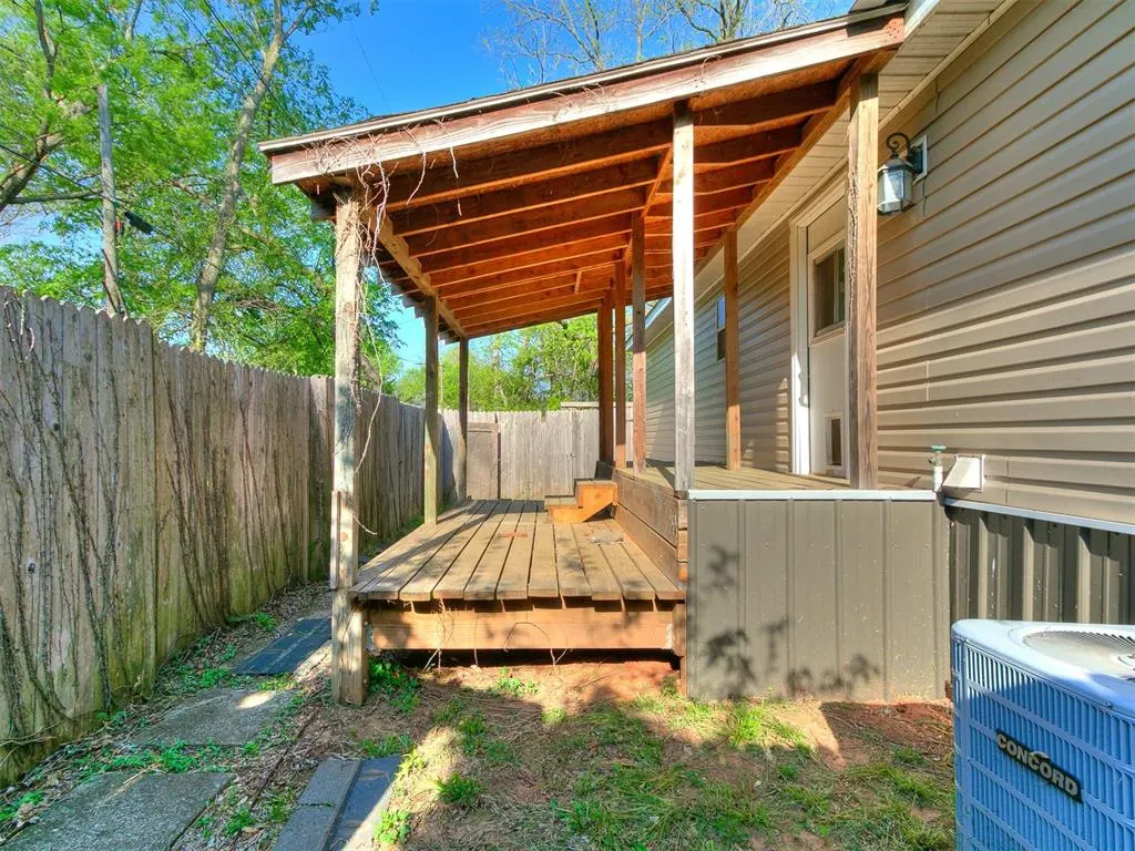 Photo 29 — 410 W Main Street, Tecumseh, OK 74873