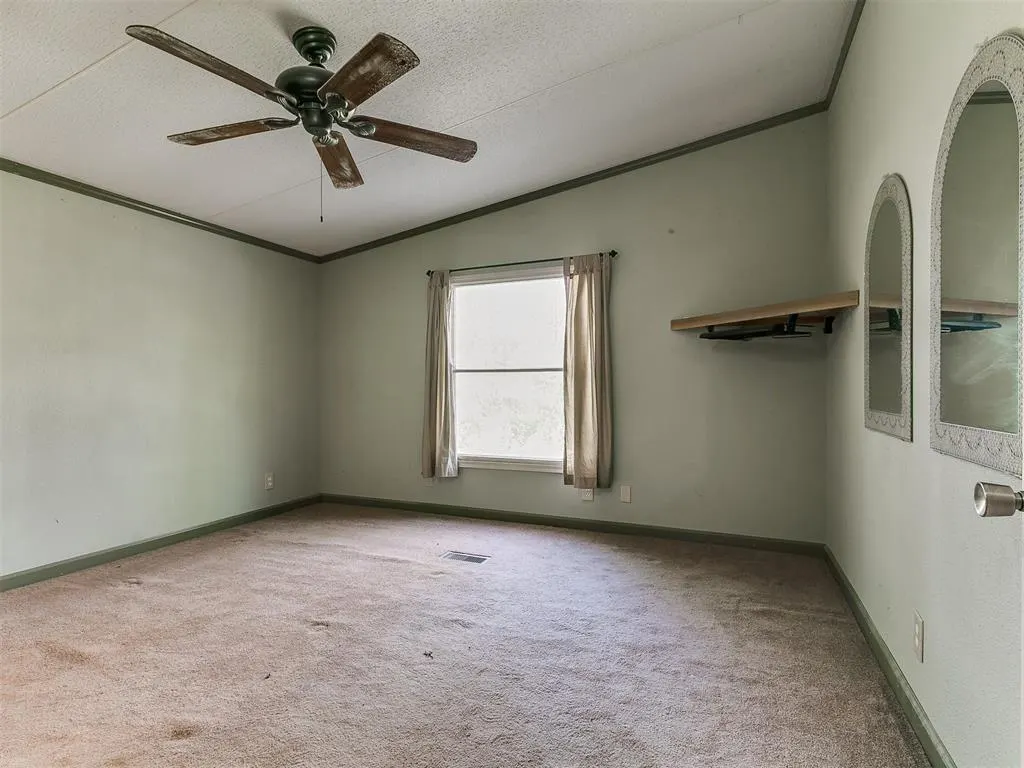 Photo 23 — 410 W Main Street, Tecumseh, OK 74873