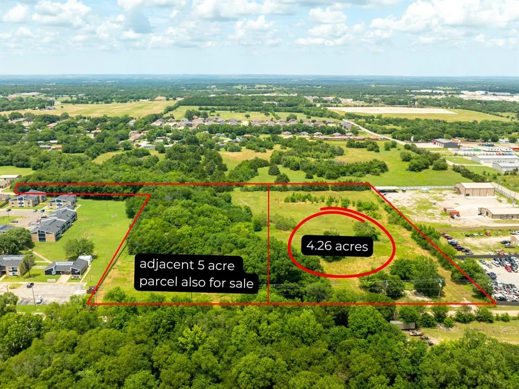 Photo 4 — 301 NE Monroe Avenue, Ardmore, OK 73401