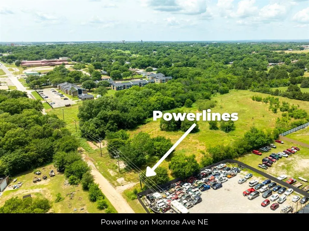 Photo 7 — 301 NE Monroe Avenue, Ardmore, OK 73401