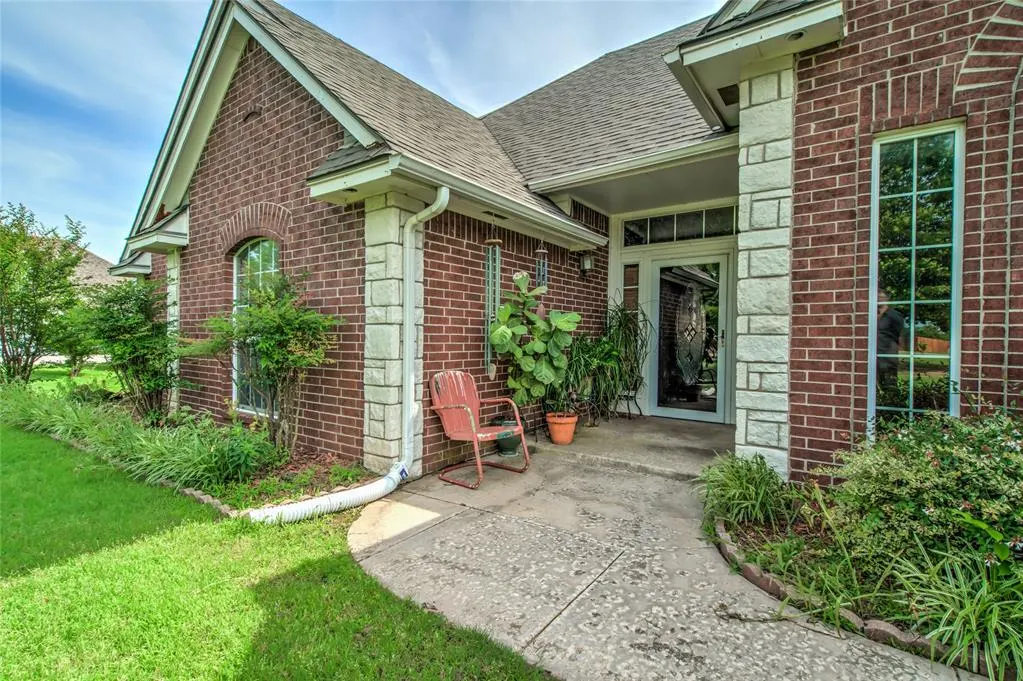 Front exterior — 5701 Sunset Ridge, Newalla, OK 74857