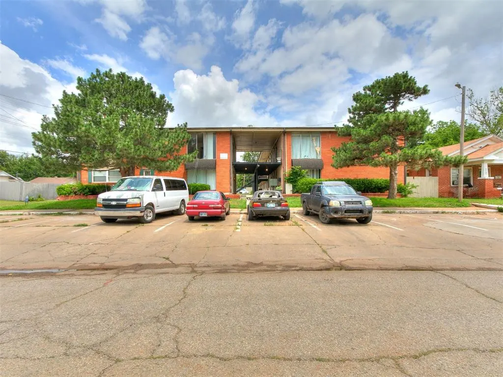 Photo 11 — 1731 NW 32nd Street, Oklahoma City, OK 73118