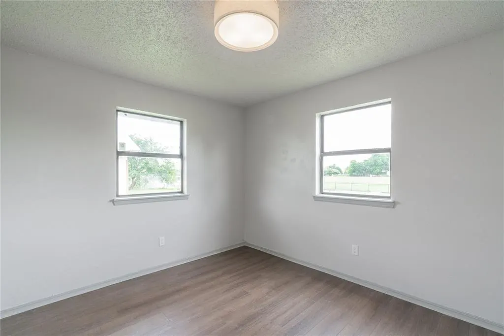 Photo 11 — 4720 S Youngs Boulevard, Oklahoma City, OK 73119