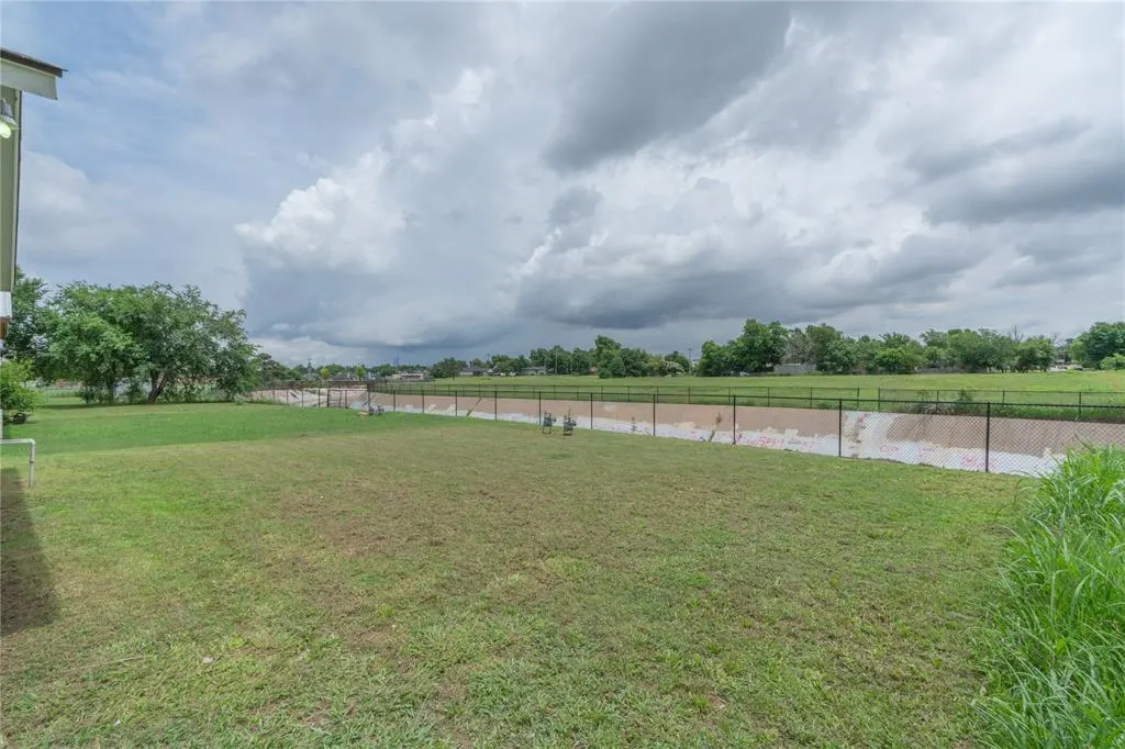 Photo 21 — 4720 S Youngs Boulevard, Oklahoma City, OK 73119