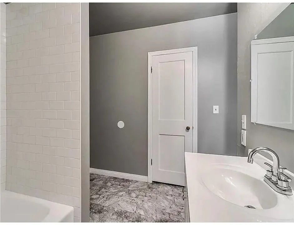 Photo 6 — 2116 NW 30th Street, Oklahoma City, OK 73112