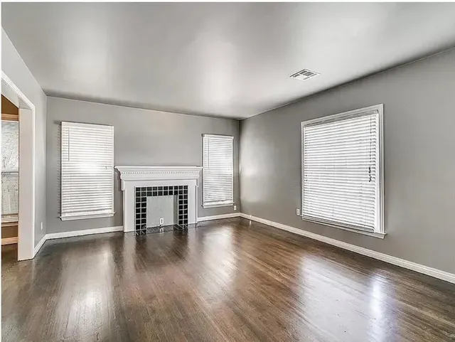 Photo 7 — 2116 NW 30th Street, Oklahoma City, OK 73112
