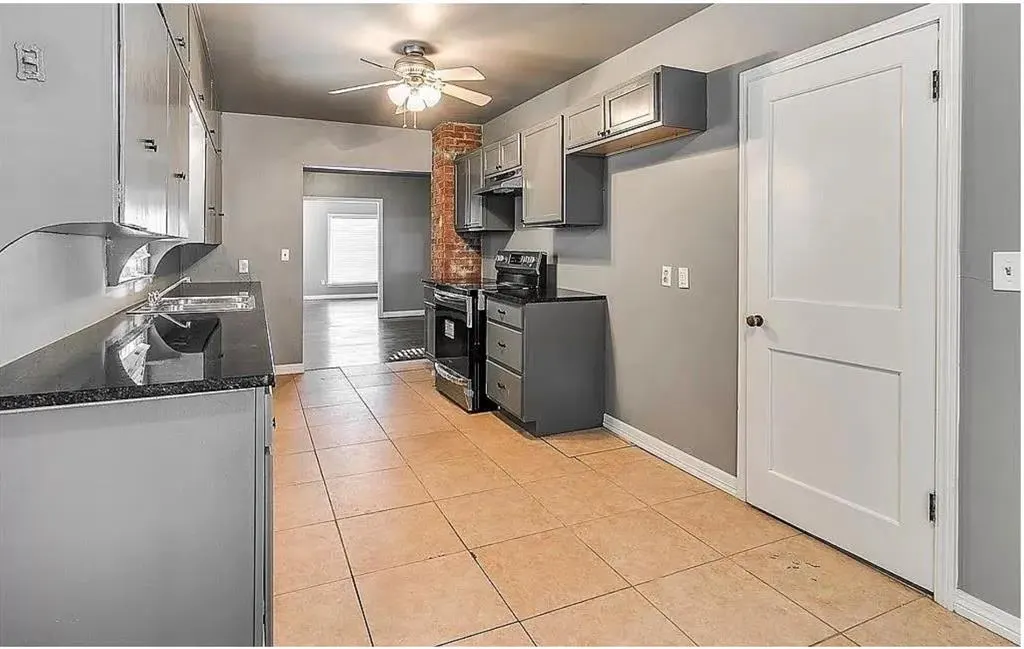 Photo 16 — 2116 NW 30th Street, Oklahoma City, OK 73112