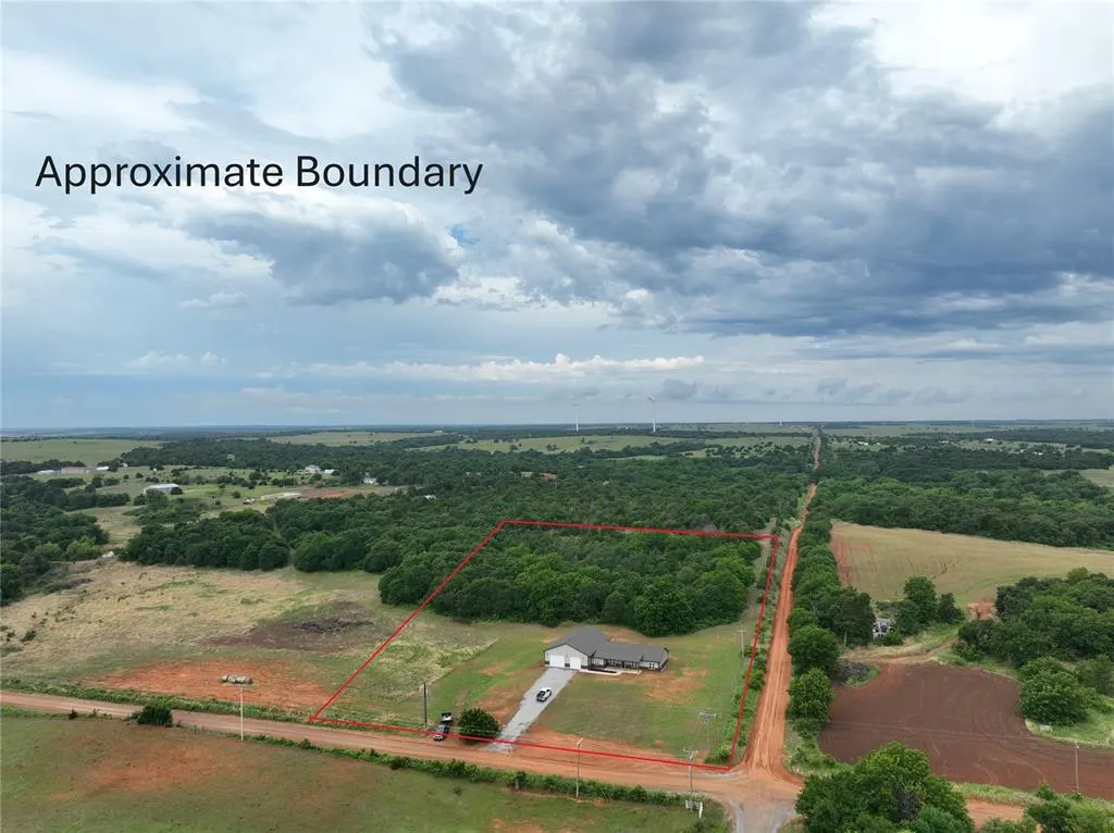 Photo 2 — 17008 County Street 2750, Minco, OK 73059
