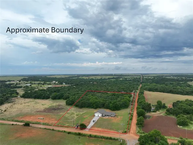 Photo 2 — 17008 County Street 2750, Minco, OK 73059