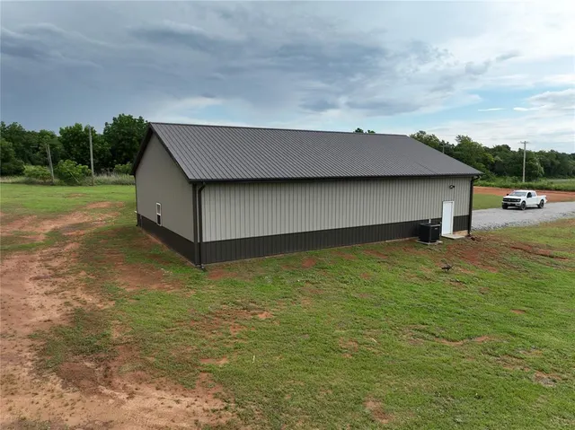 Photo 4 — 17008 County Street 2750, Minco, OK 73059