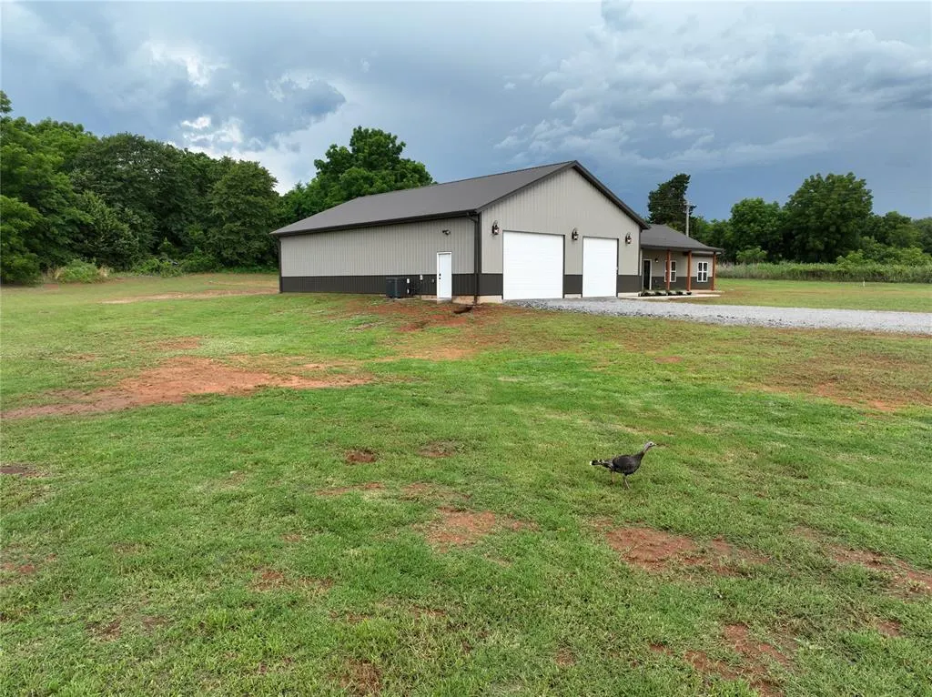 Photo 5 — 17008 County Street 2750, Minco, OK 73059