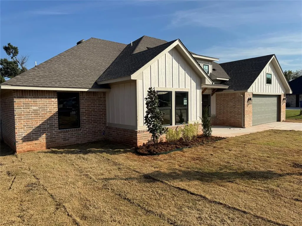 Photo 2 — 2668 Pistache Way, Newcastle, OK 73065
