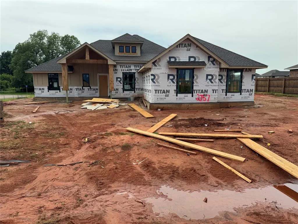 Front exterior — 2757 Sherwood Court, Newcastle, OK 73065
