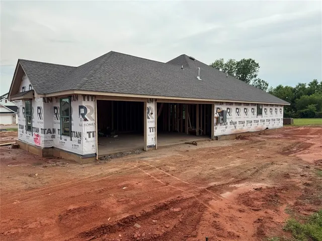 Photo 8 — 2757 Sherwood Court, Newcastle, OK 73065