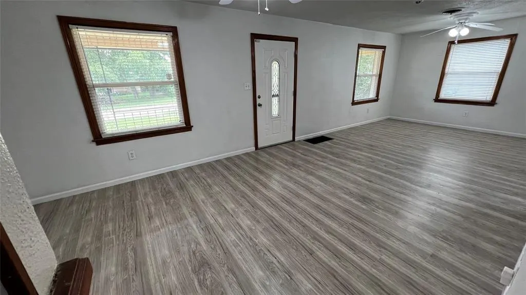 Photo 11 — 425 Mohawk Drive, Pauls Valley, OK 73075