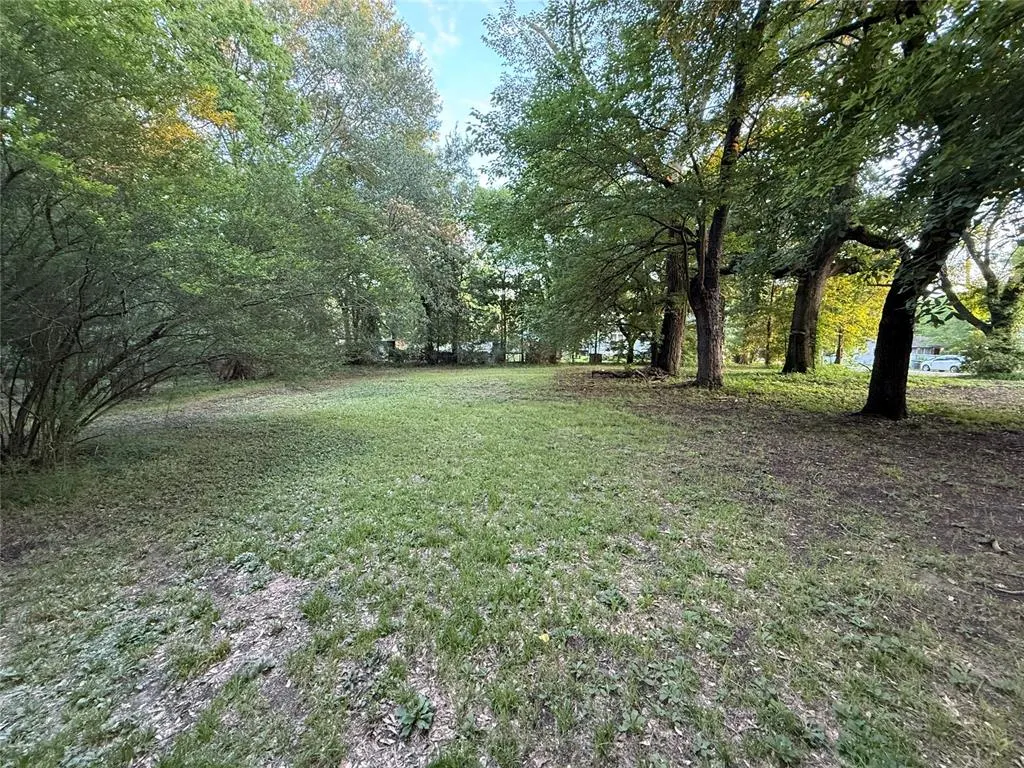 Photo 9 — 606 Campbell Street, Broken Bow, OK 74728