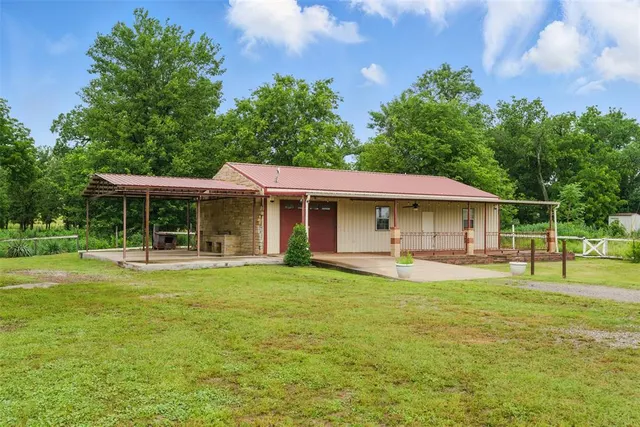 Photo 4 — 5801 N Henney Road, Coyle, OK 73027