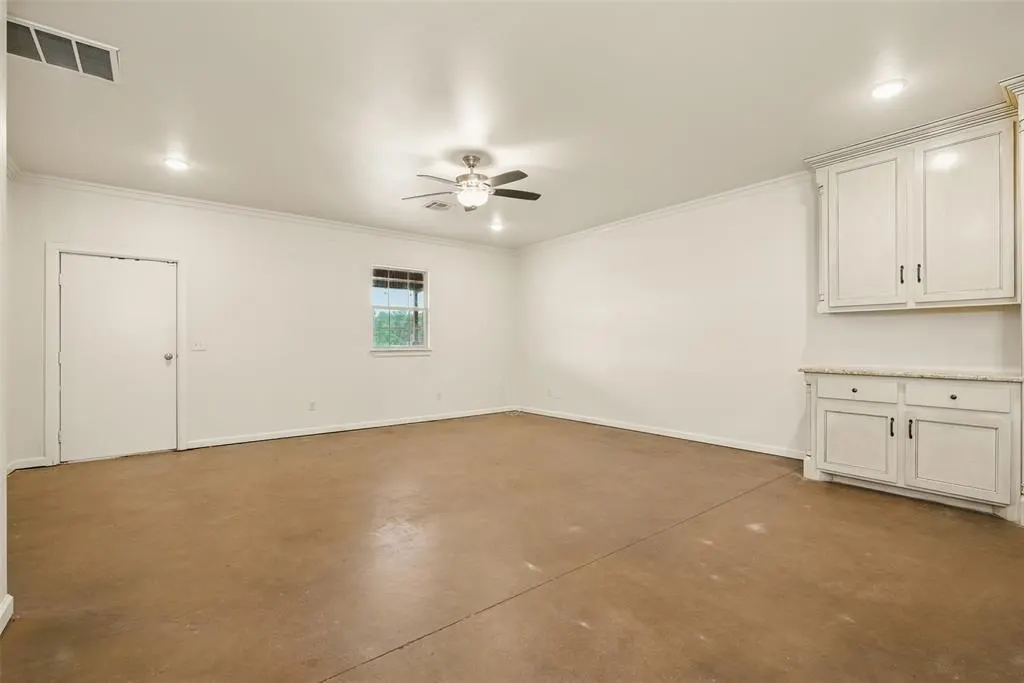 Photo 7 — 5801 N Henney Road, Coyle, OK 73027