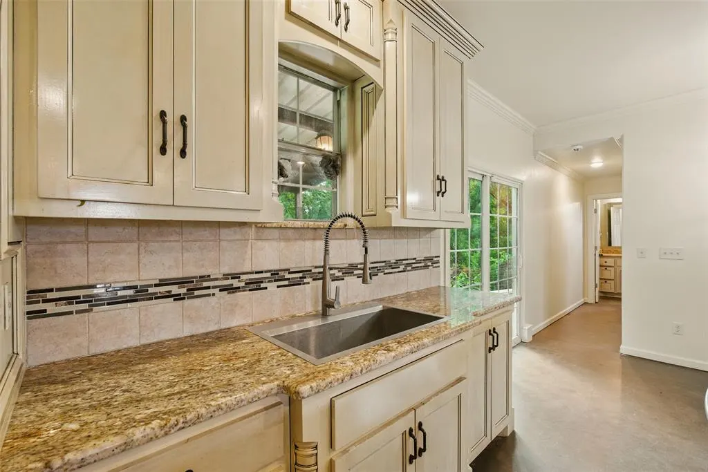Photo 12 — 5801 N Henney Road, Coyle, OK 73027