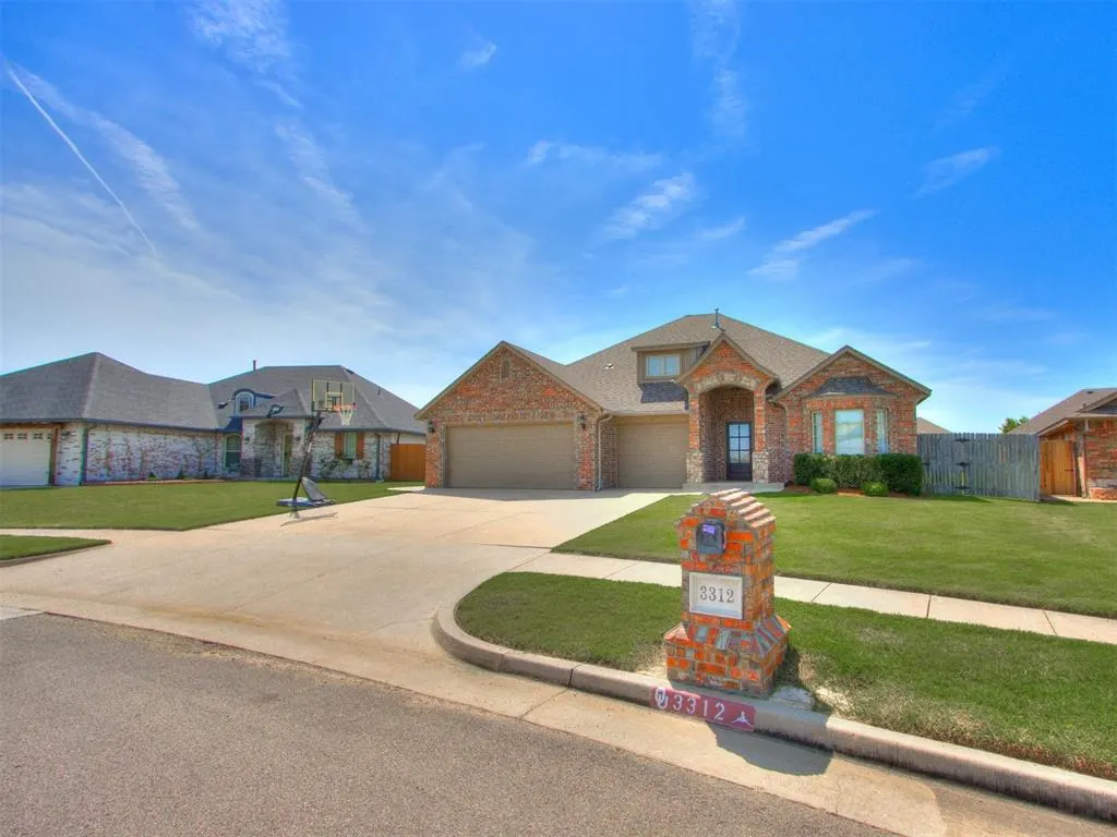 Front exterior — 3312 SE 32nd Street, Moore, OK 73165