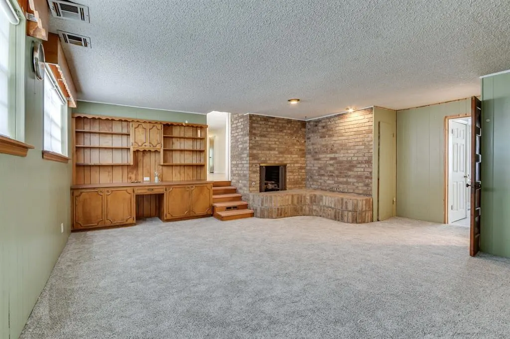 Photo 5 — 5932 N Grove Avenue, Oklahoma City, OK 73122