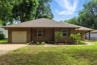 Sold home at 133 S Park Drive