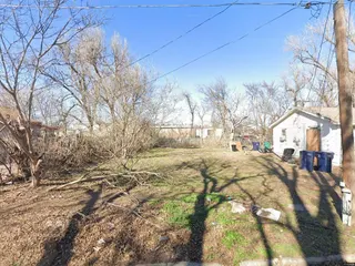 Sold home at 127 SE 22nd Street