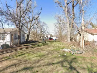 Sold home at 133 SE 22nd Street