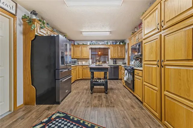 Photo 6 — 1901 Pamela Lane, Weatherford, OK 73096