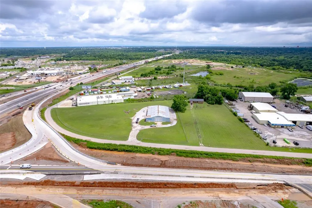 Photo 5 — 1037 W Adkins Hill Road, Norman, OK 73072