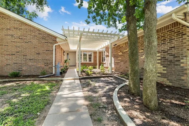 Photo 7 — 2 Terra Lane, Shawnee, OK 74804