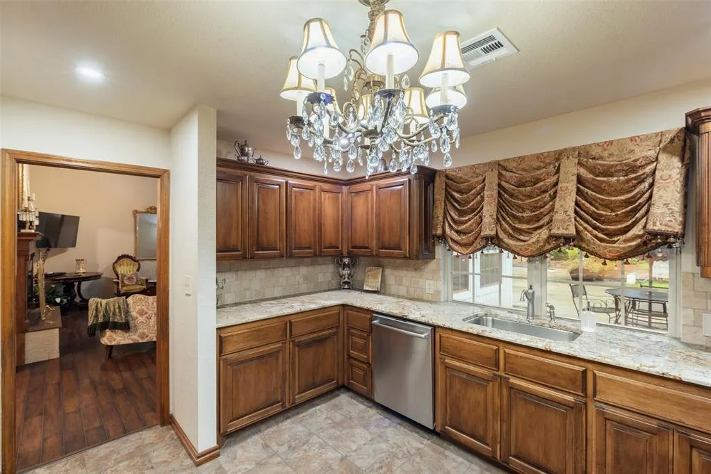 Photo 12 — 2 Terra Lane, Shawnee, OK 74804
