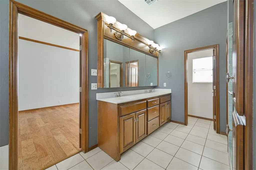 Photo 24 — 5404 NW 119th Street, Oklahoma City, OK 73162