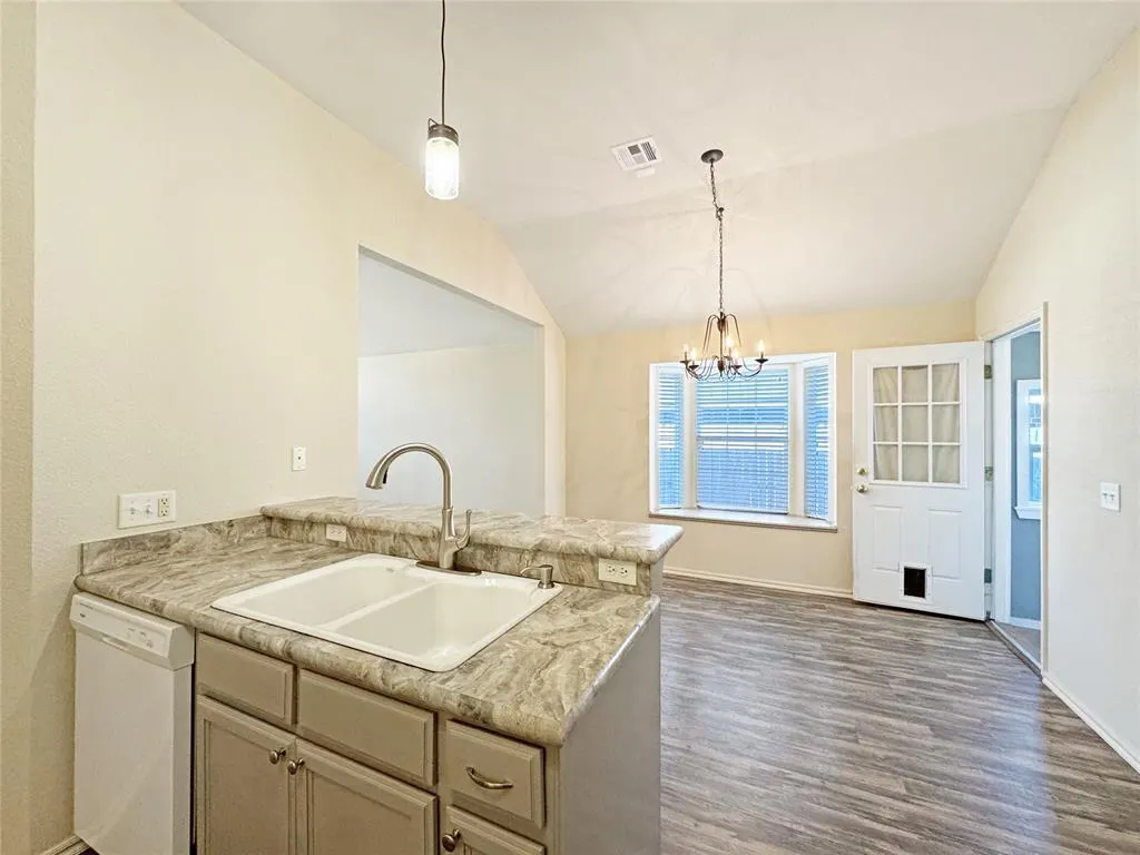 Photo 11 — 8108 Bigwood Drive, Oklahoma City, OK 73135