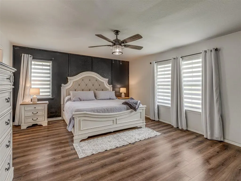 Photo 14 — 111 E Memorial, Marlow, OK 73055
