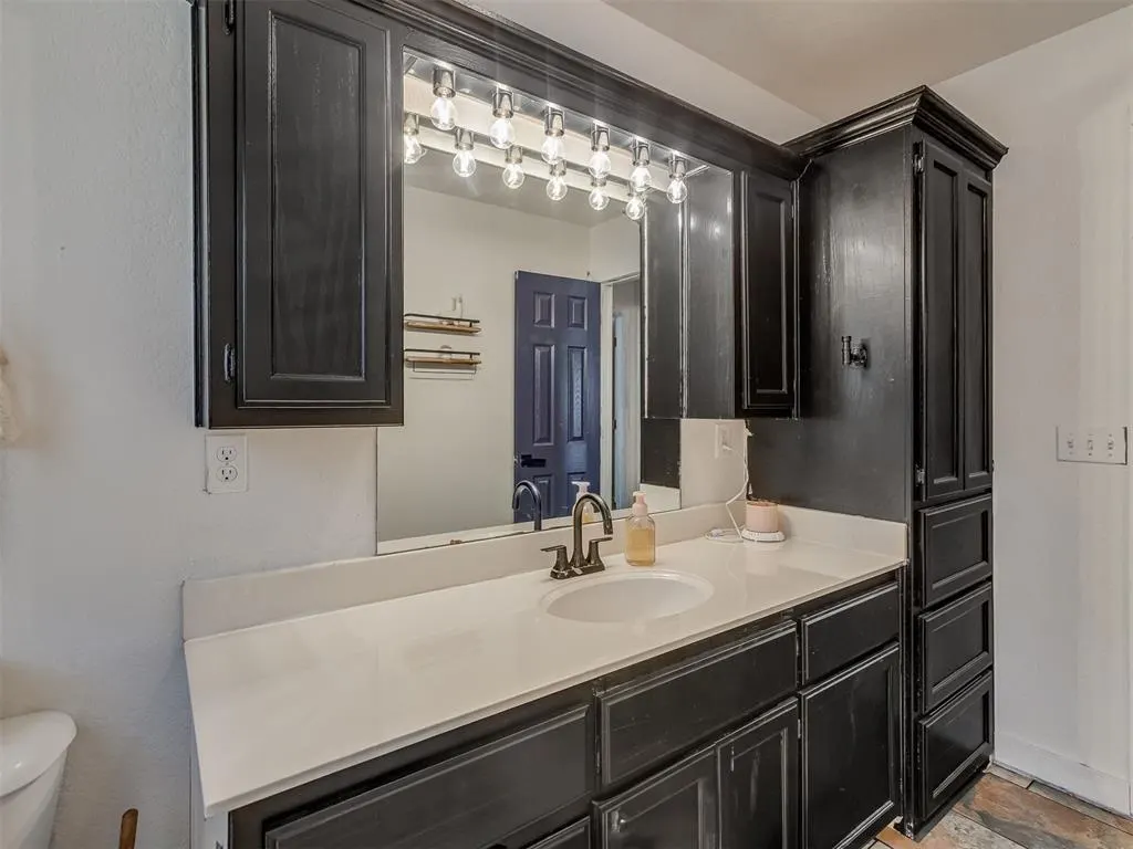 Photo 25 — 111 E Memorial, Marlow, OK 73055