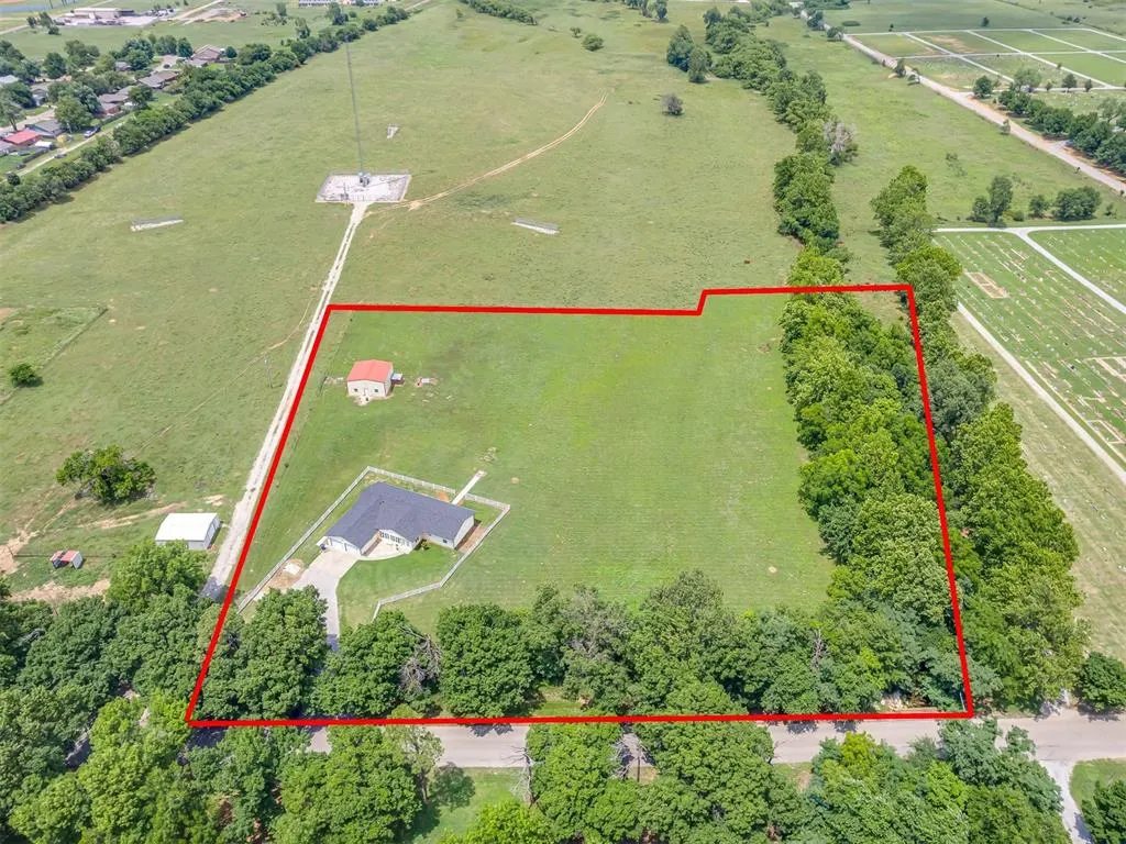 Photo 40 — 111 E Memorial, Marlow, OK 73055
