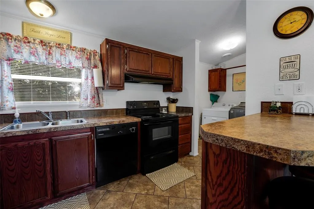 Photo 6 — 11221 N 1928 Road, Sayre, OK 73662