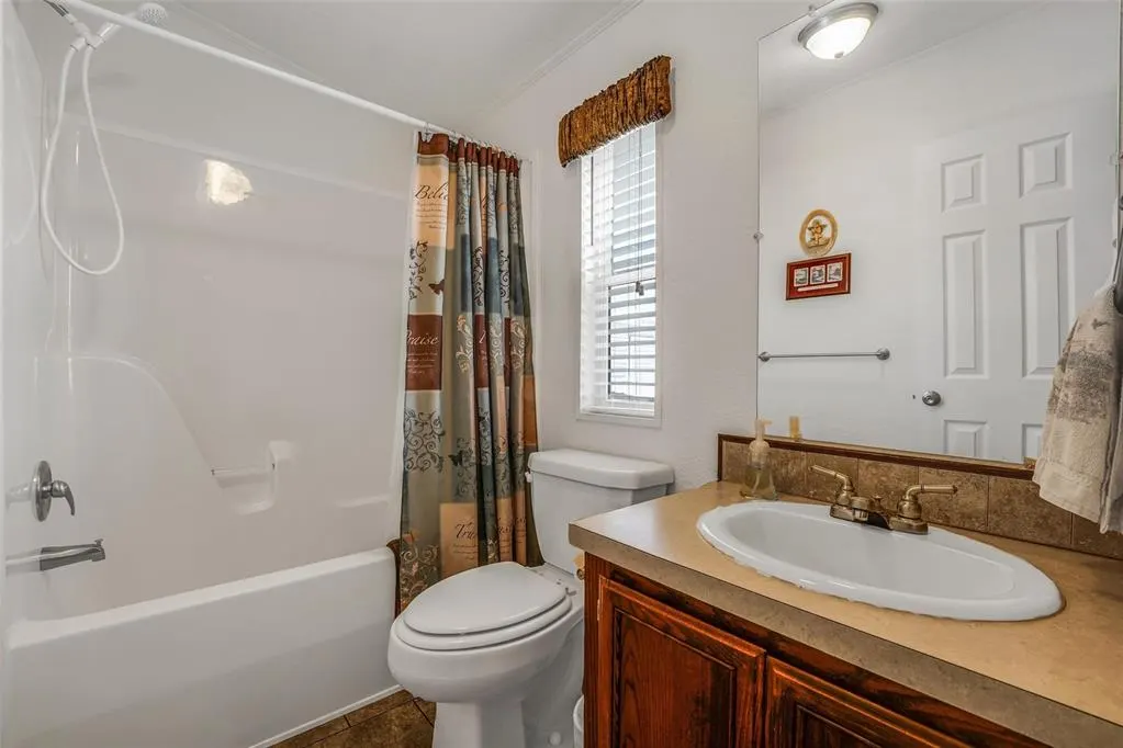 Photo 16 — 11221 N 1928 Road, Sayre, OK 73662