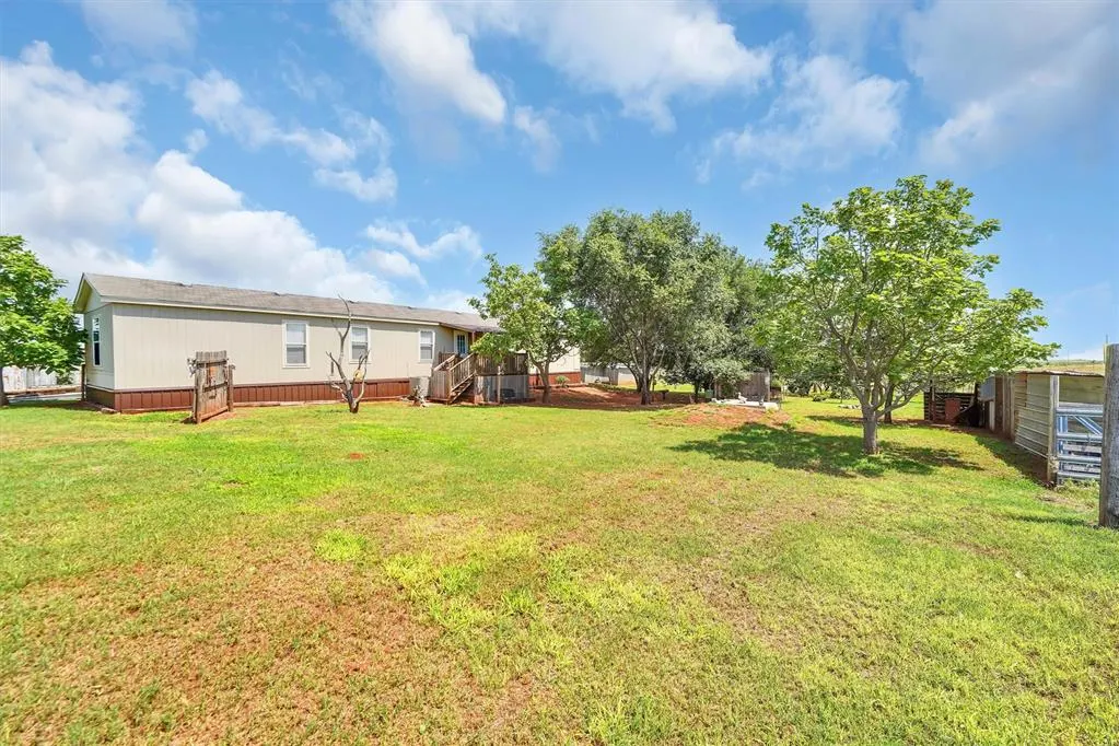 Photo 27 — 11221 N 1928 Road, Sayre, OK 73662